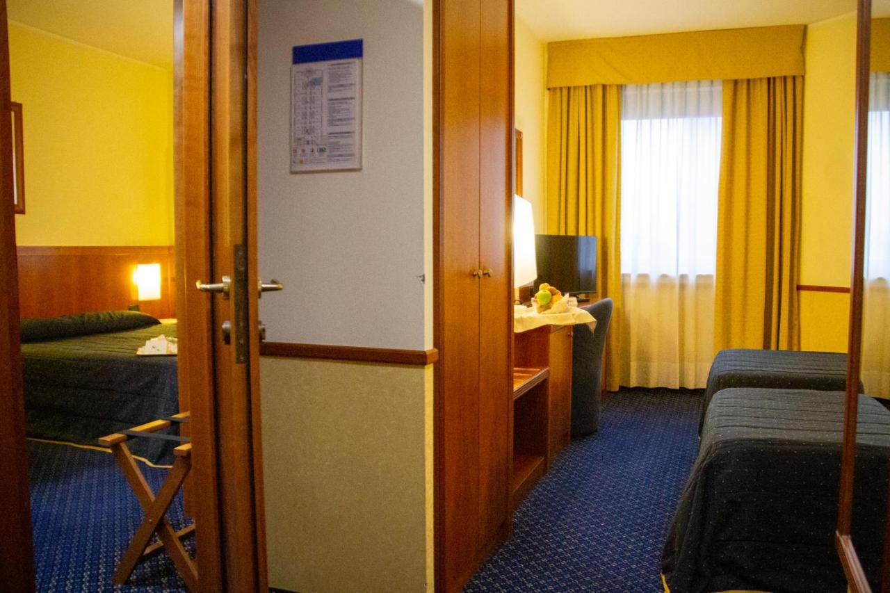 Pacific Hotel Fortino Torino Esterno foto
