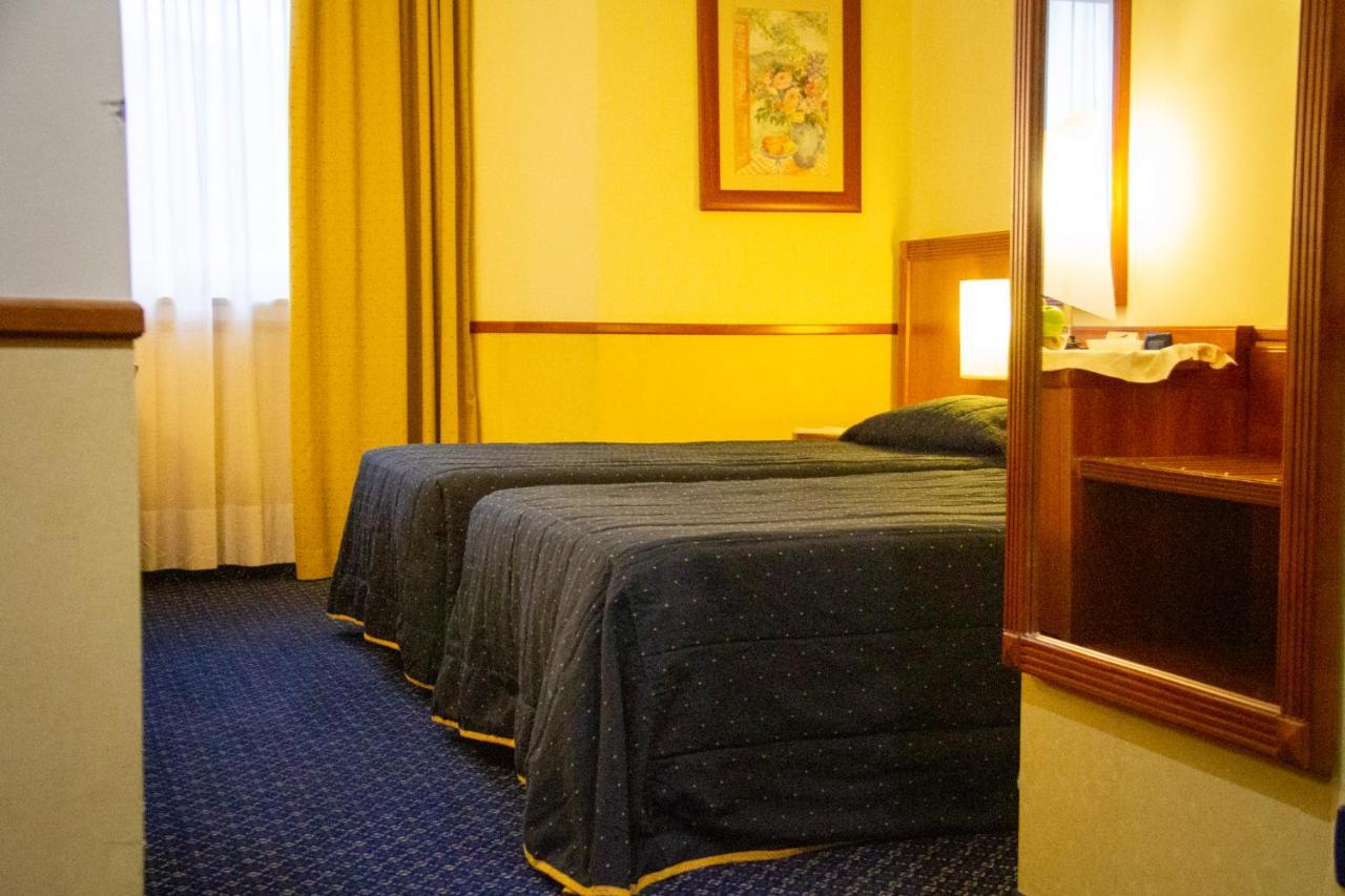 Pacific Hotel Fortino Torino Esterno foto