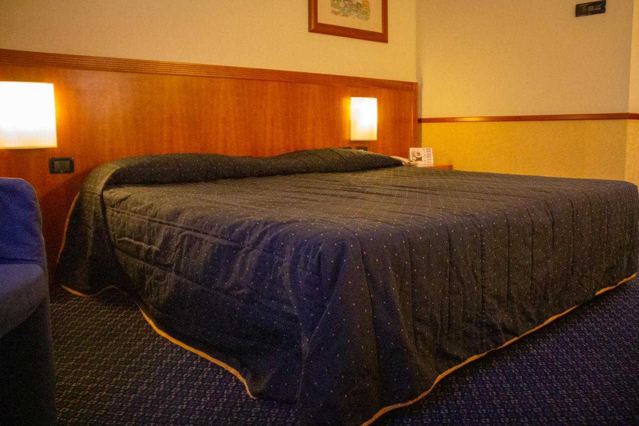Pacific Hotel Fortino Torino Esterno foto