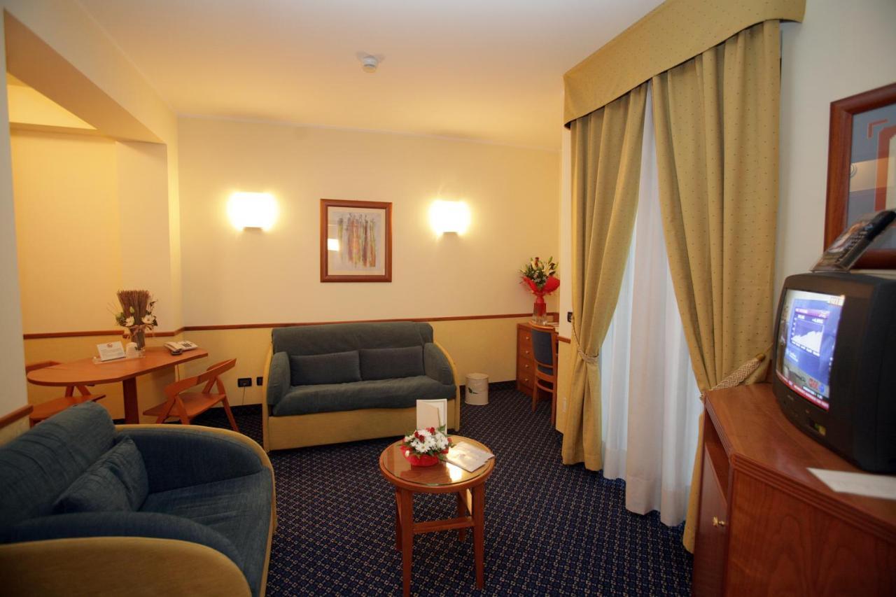 Pacific Hotel Fortino Torino Esterno foto